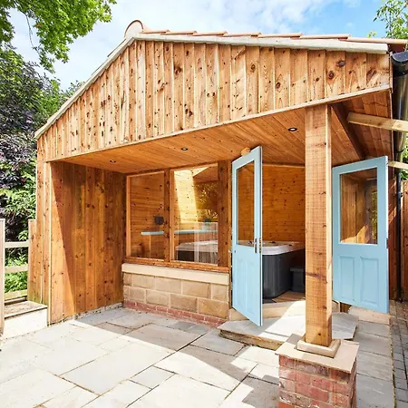 Prázdninový dům Host & - Littlebeck House *